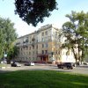 Здание в конце улицы